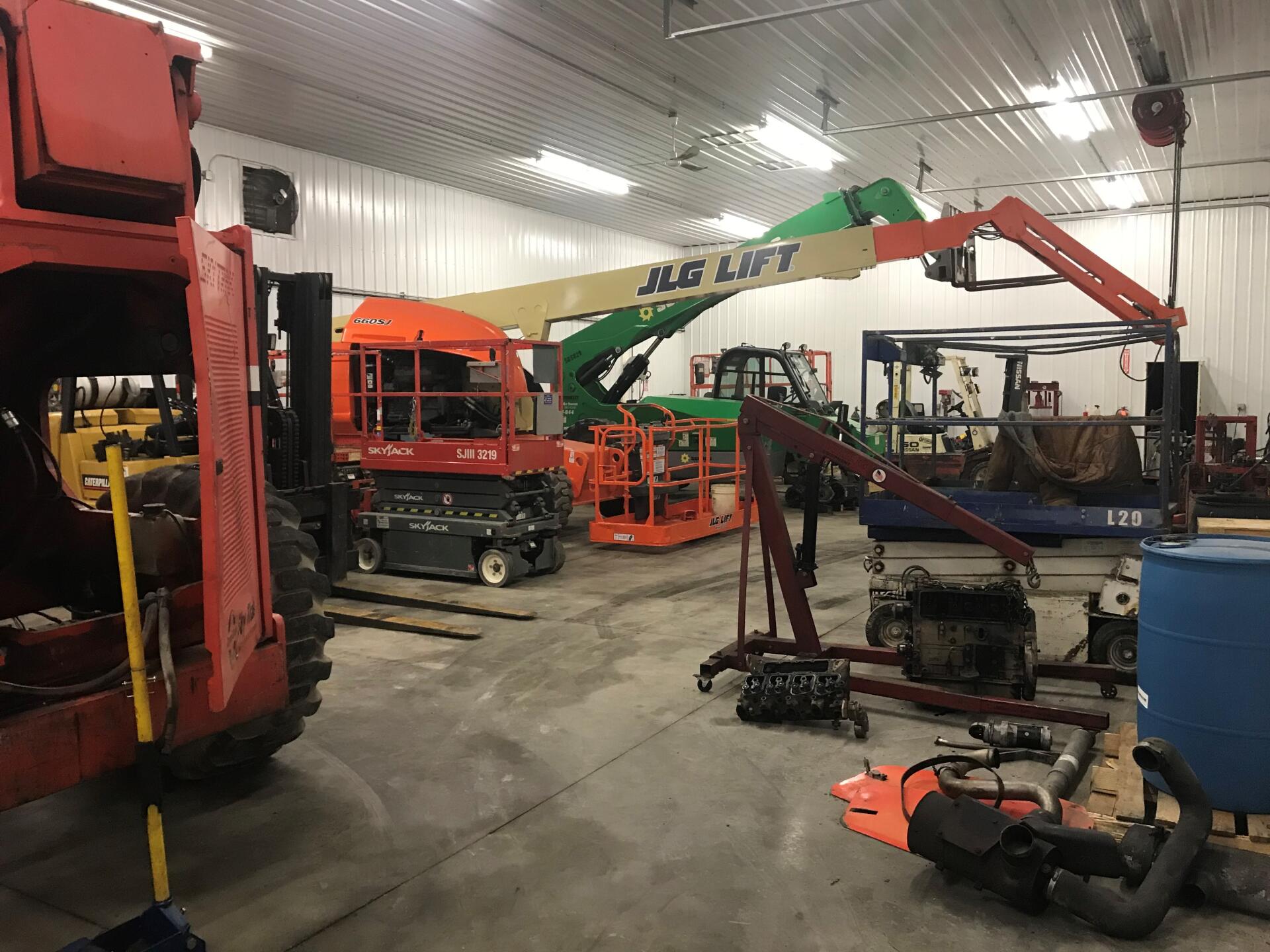 JLG lift service done by Northern Ohio Equipment Services in Medina, Ohio